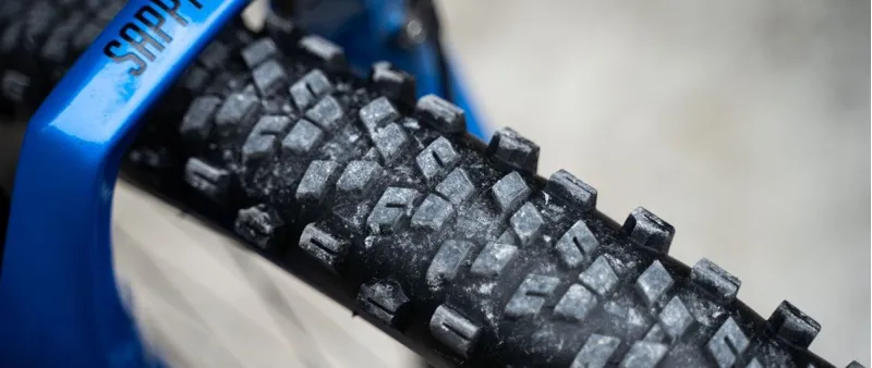 Hutchinson Wyrm MTB XC Trail Downcountry Tyre e-Bike Compatible Black 29 x 2.40 Tubeless Ready-5